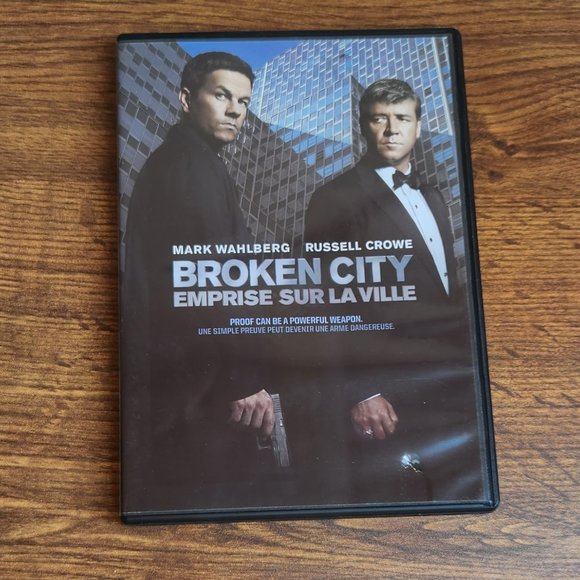 DVD 2/$10 or 6/$20 Broken City - Picture 1 of 2